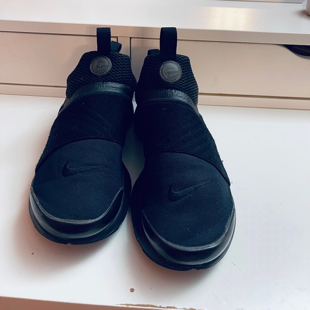 Nike shoes
